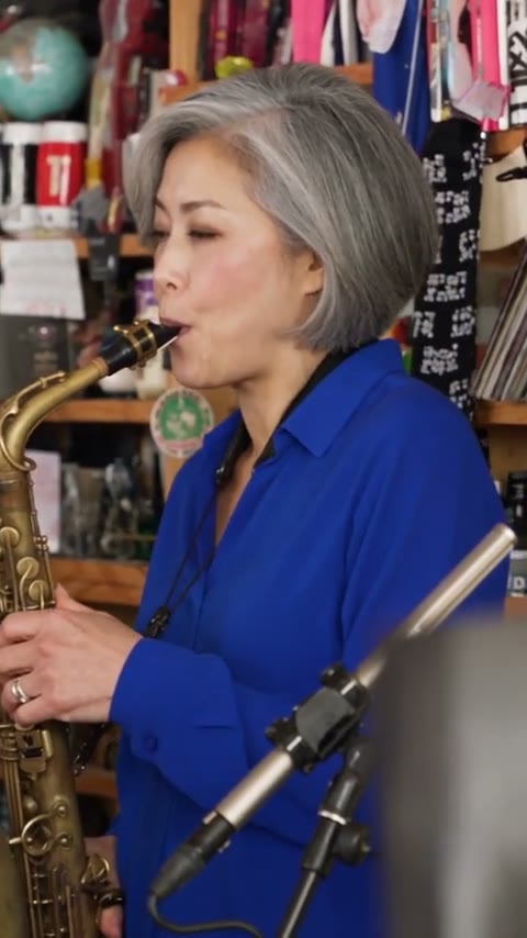 The Tiny Desk AI sax solo, seen from the side